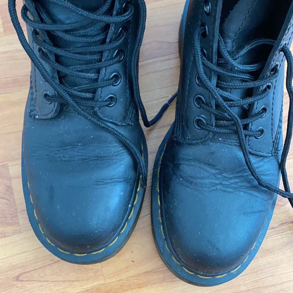 SOLD !Dr. AirWair Martens - Picture 2 of 7
